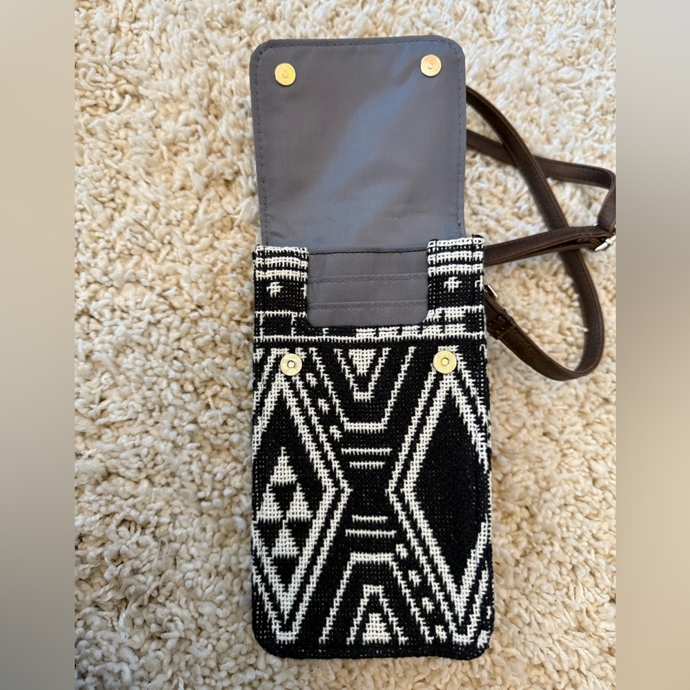 New Thirty One Call Me Crossbody Cell Phone Bag Rio Weave - Picture 1 of 5
